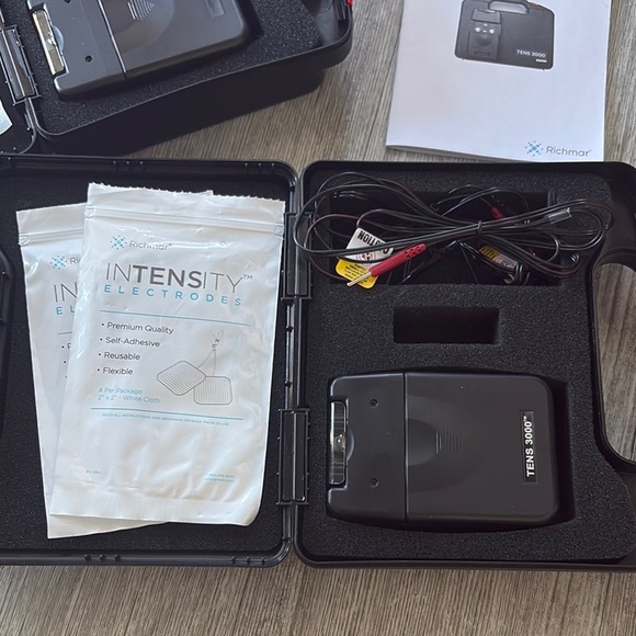 TENS Unit with instructions and electrodes for relief of joints and muscles - Picture 3 of 8